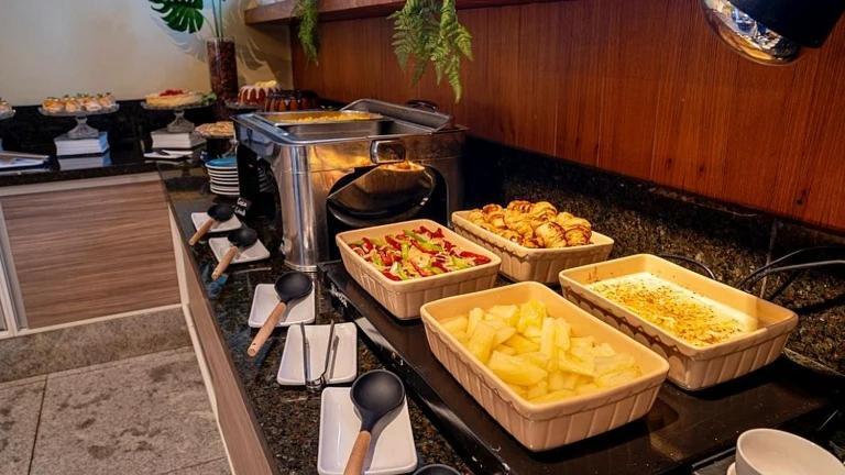 Hy & Hotels-boa Viagem Recife